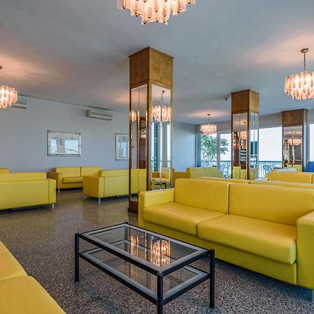 Hotel Majestic Bellaria-Igea Marina Extérieur photo