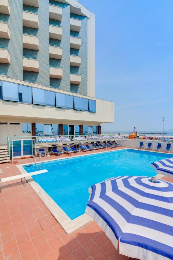 Hotel Majestic Bellaria-Igea Marina Extérieur photo