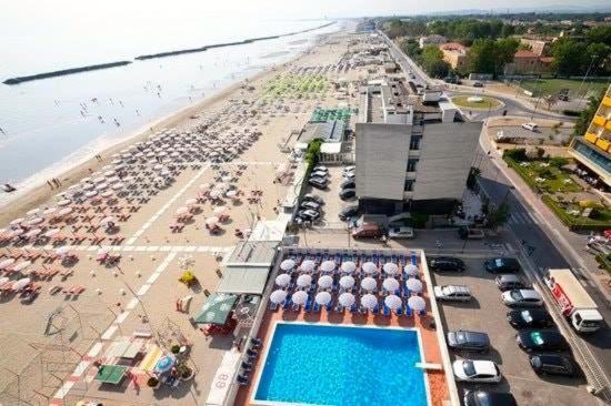 Hotel Majestic Bellaria-Igea Marina Extérieur photo