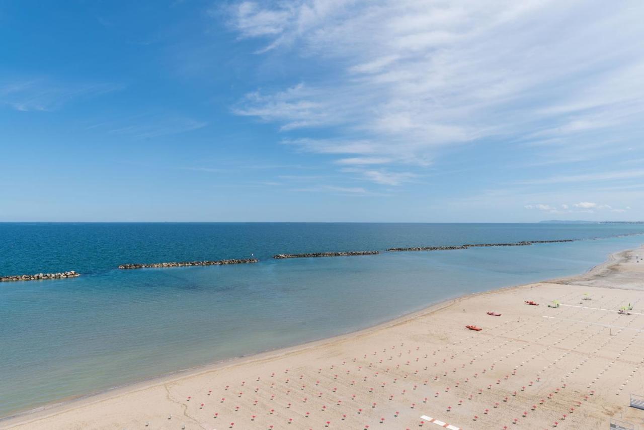 Hotel Majestic Bellaria-Igea Marina Extérieur photo