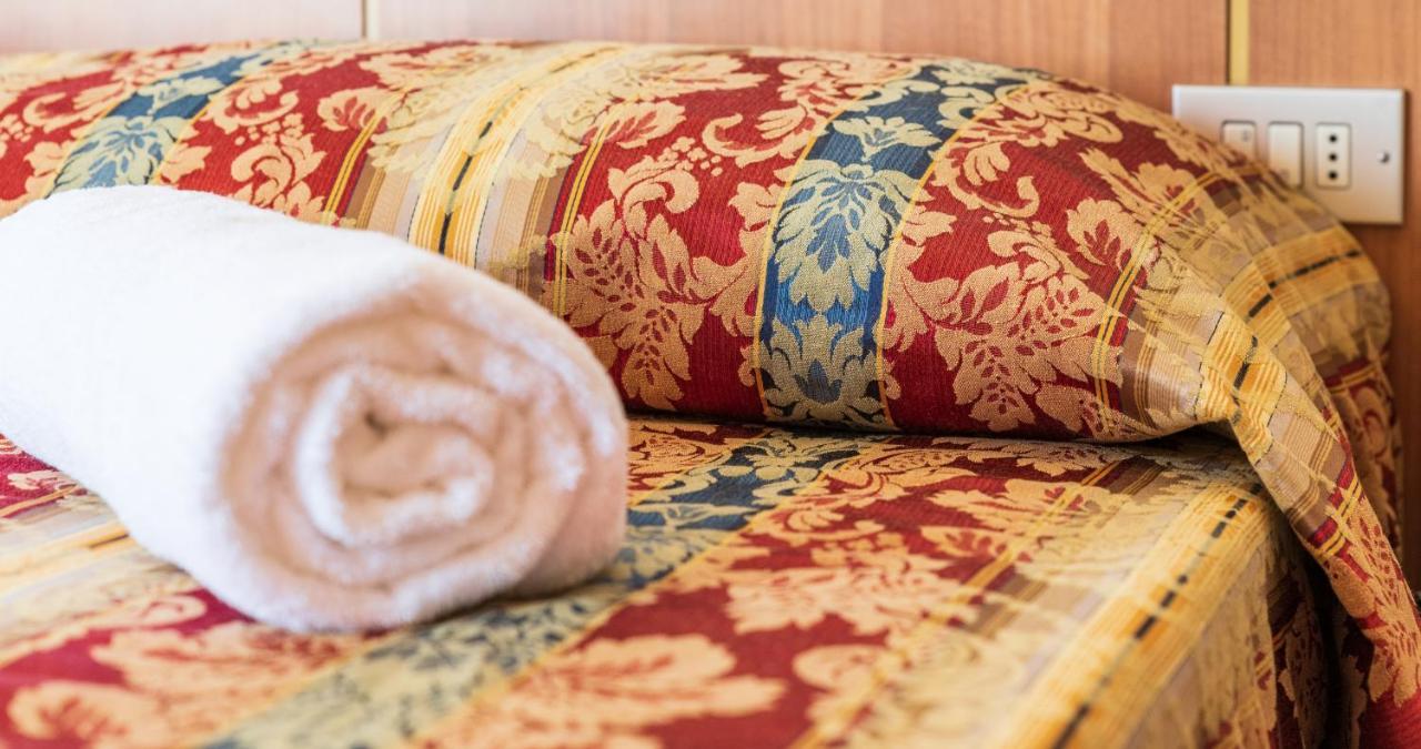 Hotel Majestic Bellaria-Igea Marina Extérieur photo